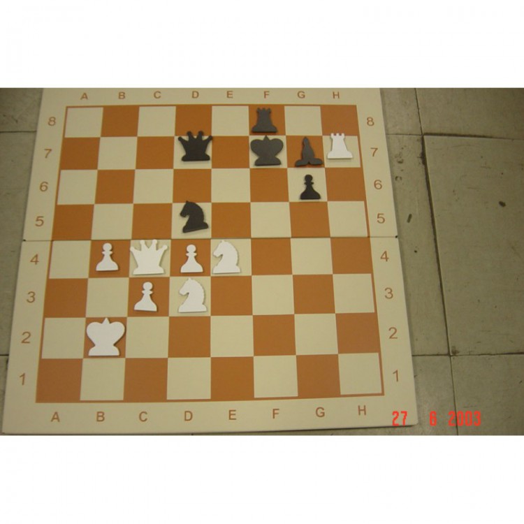 Доска шахматная демонстрационная складная металлическая (90x90)