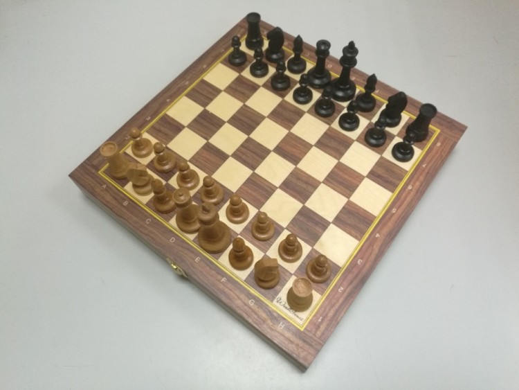Шахматы "Баталия" N5 с ларцом 37 см