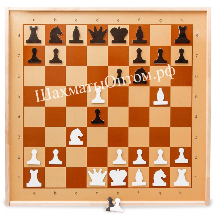 Доска шахматная демонстрационная магнитная 73х73 в деревянной раме