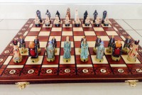 Шахматы подарочные "Властелин Колец" со складной деревянной доской